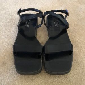 Authentic used black Gucci leather sandals